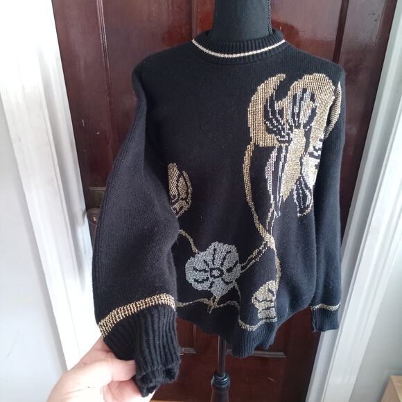 Adele Vintage Sweater - Picture 5 of 10